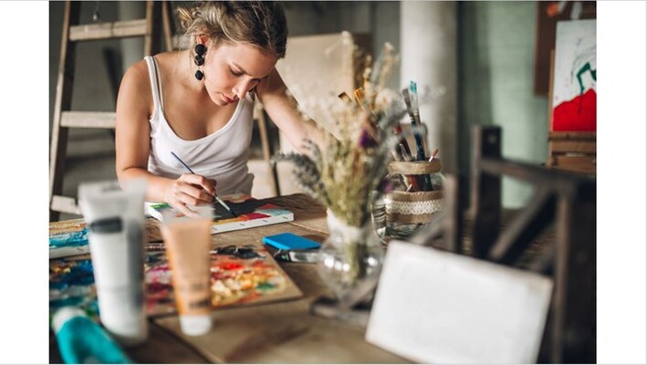 APPRENTICESHIPS MAKING CREATIVE INDUSTRIES MORE ACCESSIBLE